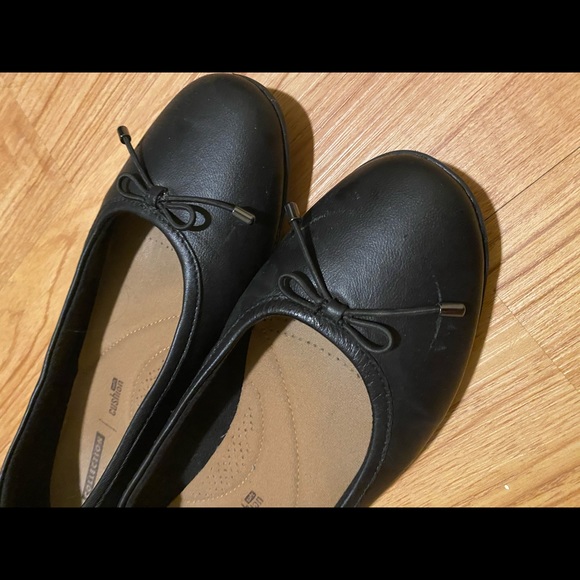CLARKS Soft Cushion Leather Ballet Flats - Picture 3 of 7